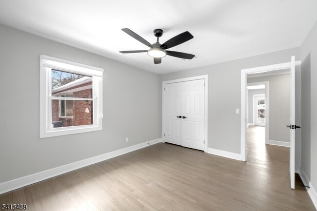 Building Photo - 475 Cedar Ln