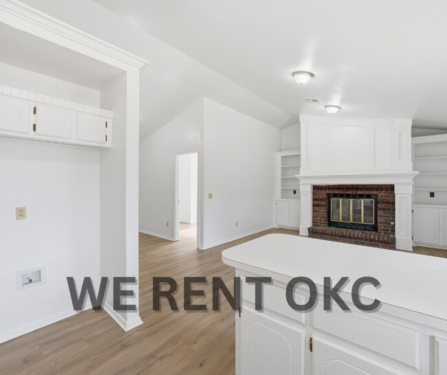 Building Photo - 12021 Moon Beam Dr