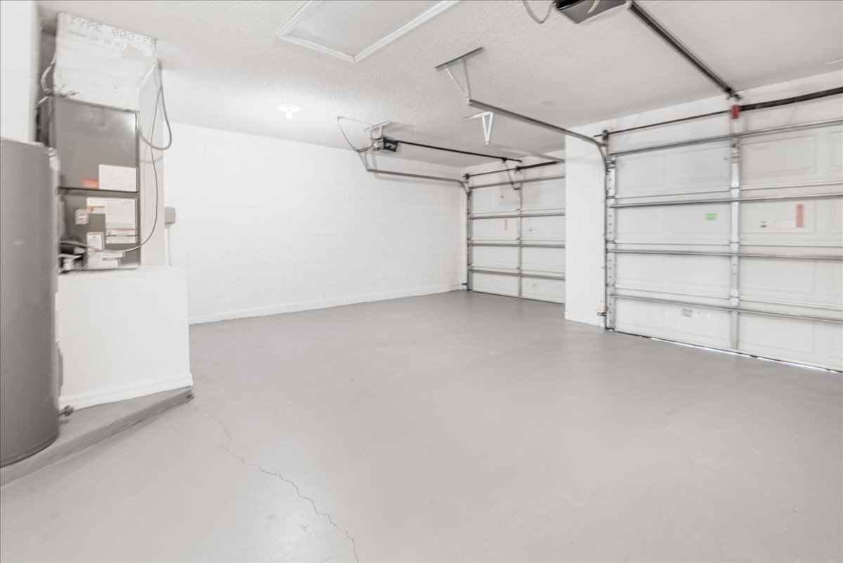 Building Photo - 233 Southbridge Cir