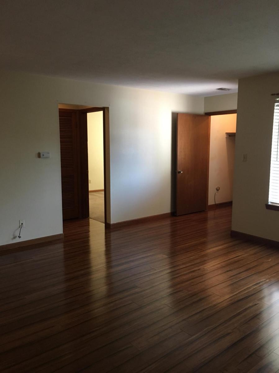 Building Photo - 907 Vattier St