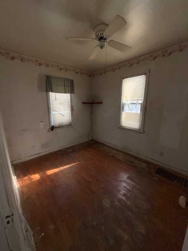 Building Photo - 762 E Alma Ave