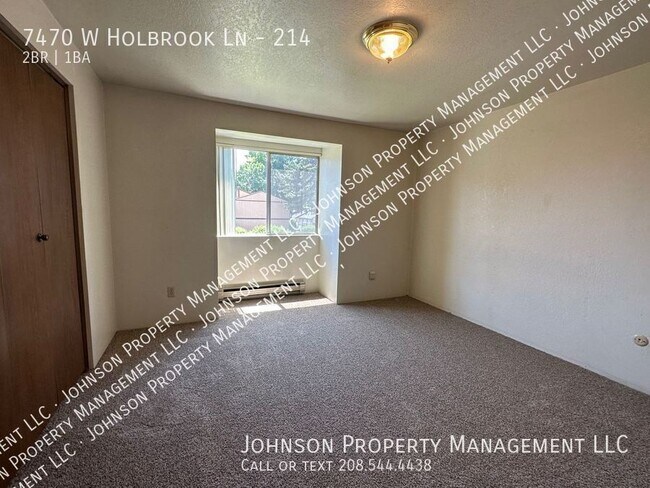 Building Photo - 7470 W Holbrook Ln