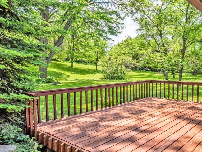Building Photo - Spacious Redone Rambler with Huge 1/2 Acre Yard, Deck, Patio, Primary Suite, 3-BRs on Main Level ...