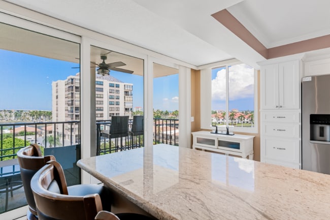 Building Photo - 6295 Bahia Del Mar Cir