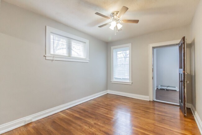 Building Photo - 7729-31 Gissler Ave
