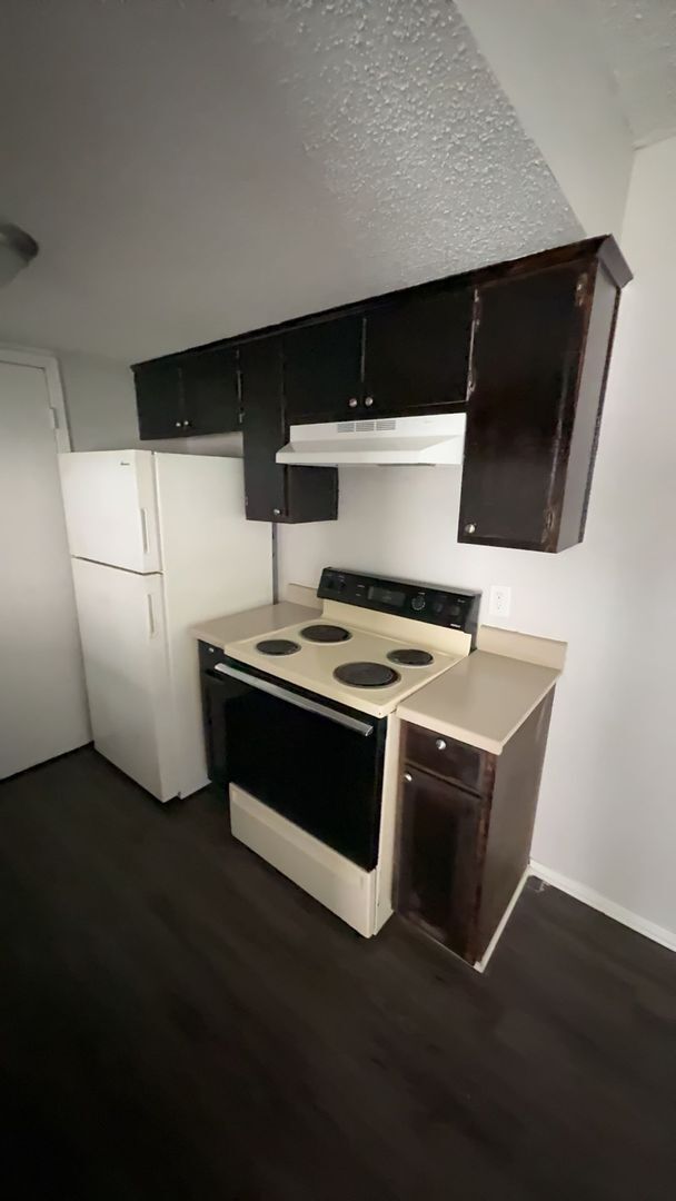Building Photo - 4504 Hunt Cir