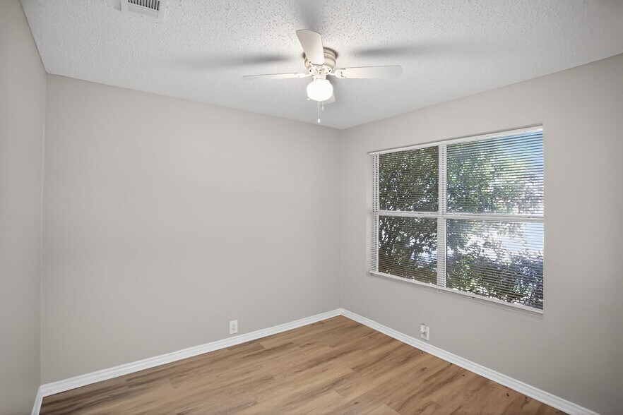 Building Photo - 4608 Merlot Dr