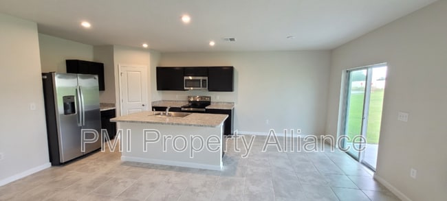Building Photo - 141 Piave St
