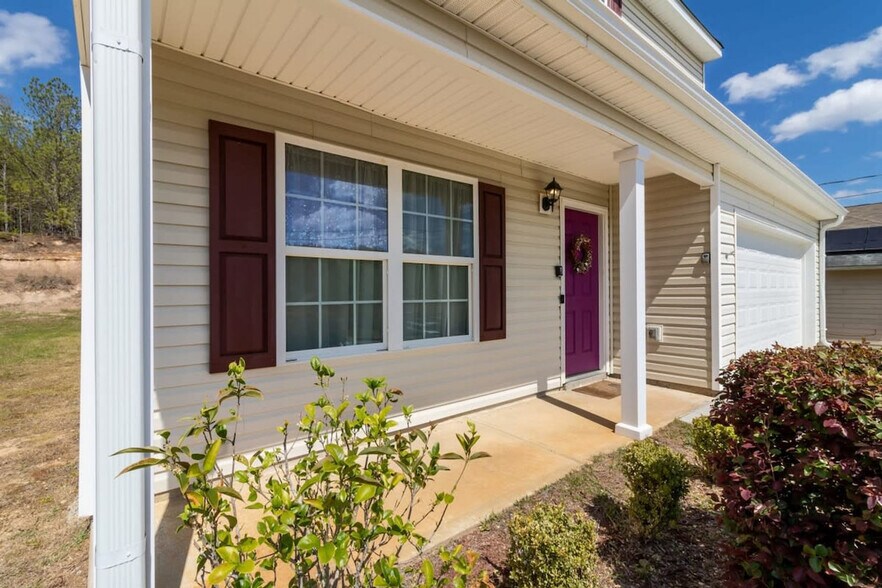 Building Photo - 5309 Roundabout Dr