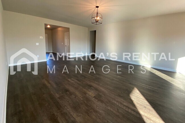 Building Photo - Home for Rent in Weaver AL...COMING SOON!