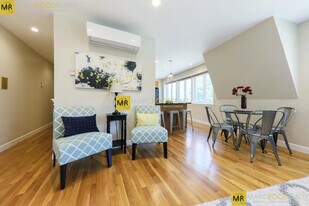 Building Photo - 2 Fayette St