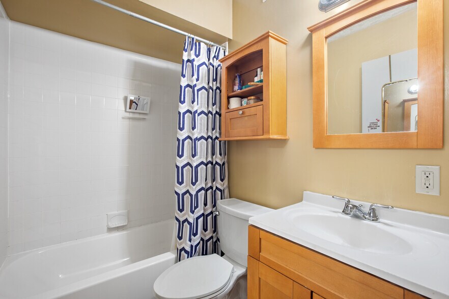Building Photo - 3249 Kennett Sq