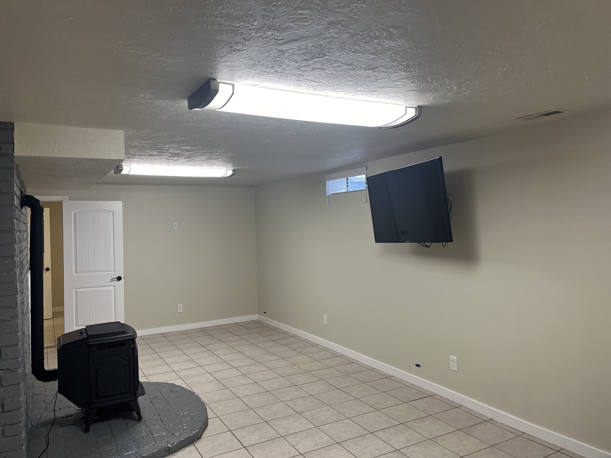 Living Area - 6950 SE 122nd Dr