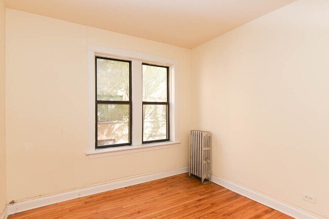 Building Photo - 1532 N Kedzie Ave