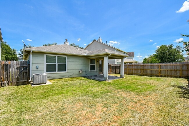 Building Photo - 29323 Hickory Terrace Dr