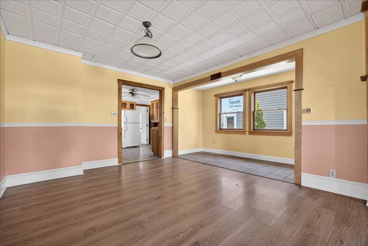 Building Photo - 204 Saratoga Ave