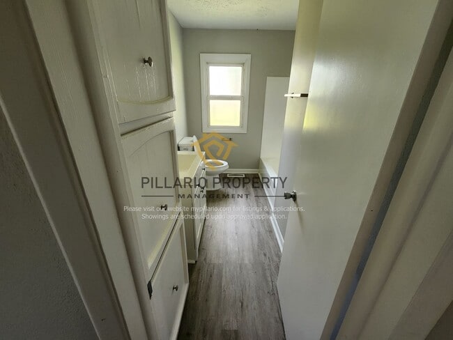 Building Photo - Newly Renovated, 3 Bedroom, 1 Bathroom Hom...