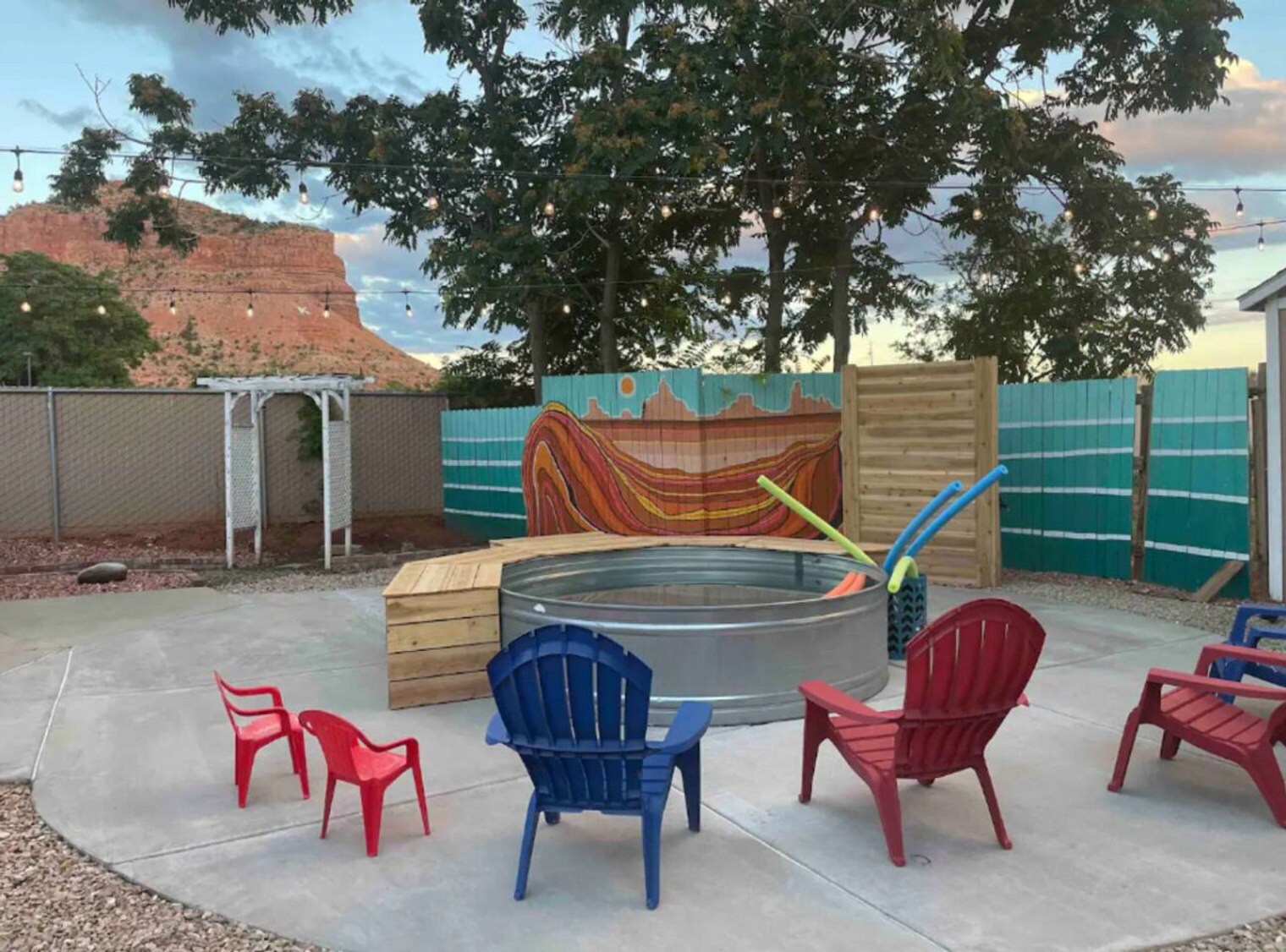 Building Photo - 170 E 100 N