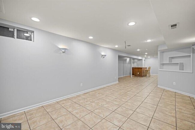 Building Photo - 18953 Longhouse Pl