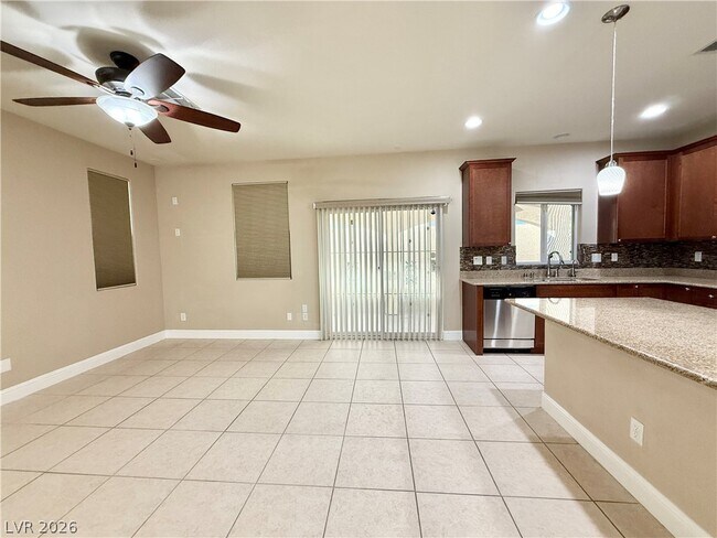 Building Photo - 5663 Foxglove Fields St