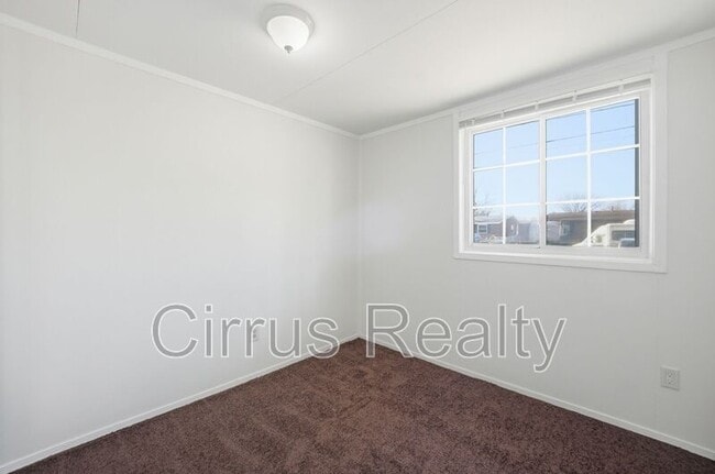 Building Photo - 1924 Zinzer Rd