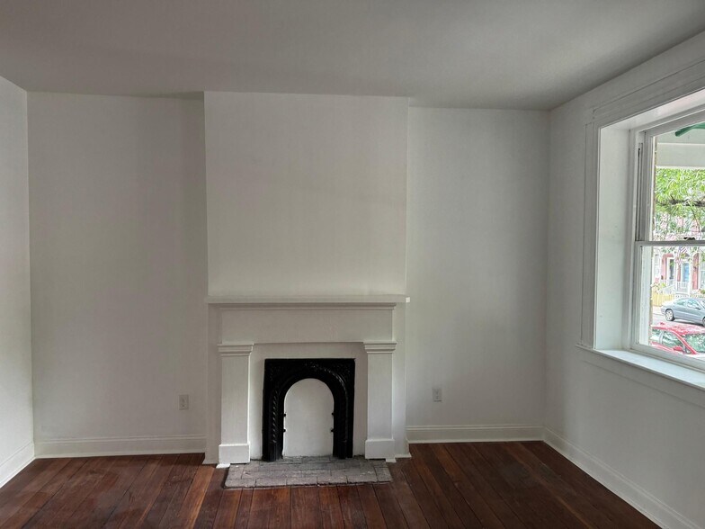 Building Photo - 511 W Marshall St