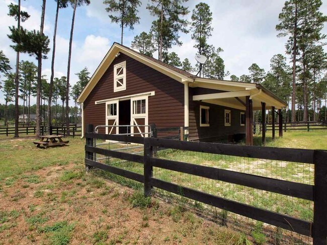 Building Photo - 169 Reynwood Vista