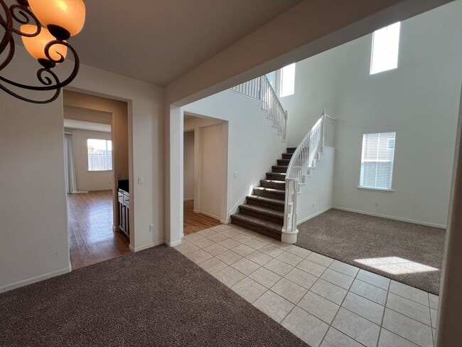 Building Photo - 2553 Acapulco Way