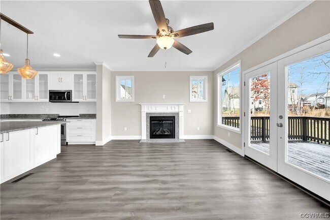Building Photo - 15401 Adelay Ct