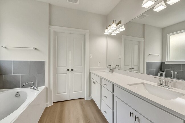 Building Photo - 8435 Red Shiner Wy