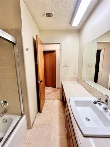 Building Photo - 3904 Woodbury Ct
