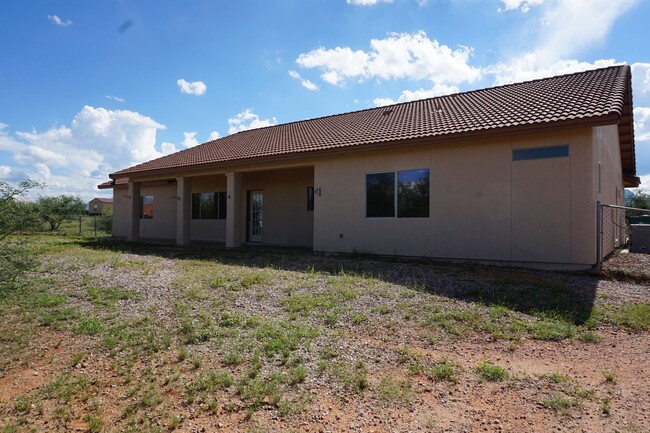 Building Photo - Beautiful Custom Home Rancho Carmela Estates