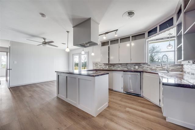 Building Photo - 226 Gln Mdws Dr