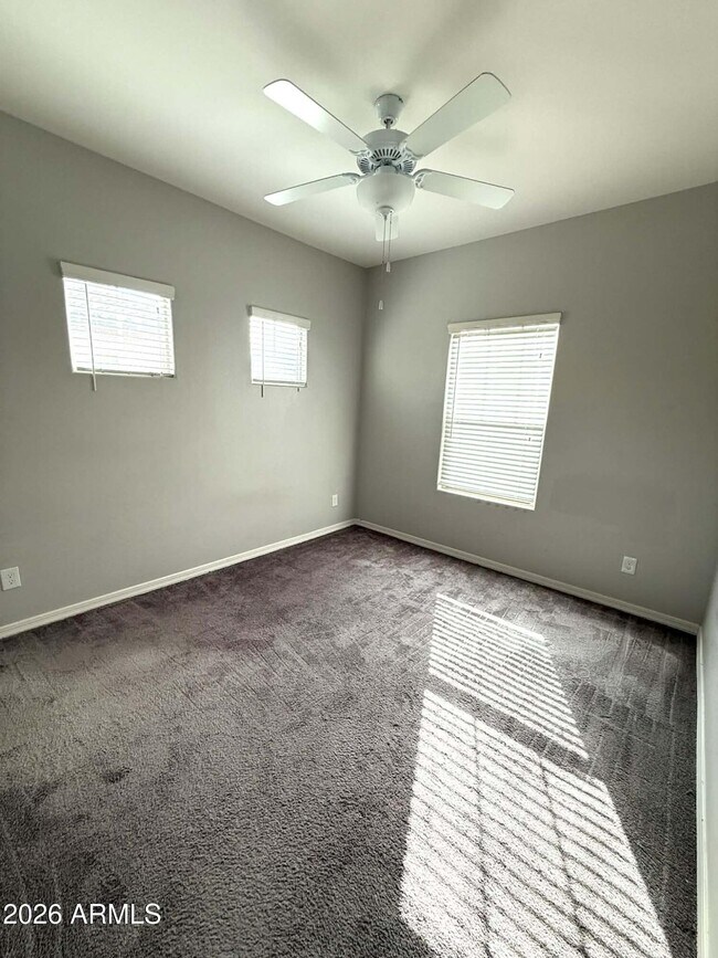 Building Photo - 1458 W Smoke Tree Ave