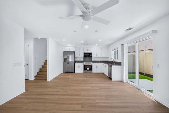 Building Photo - 7030 Olive Grove St