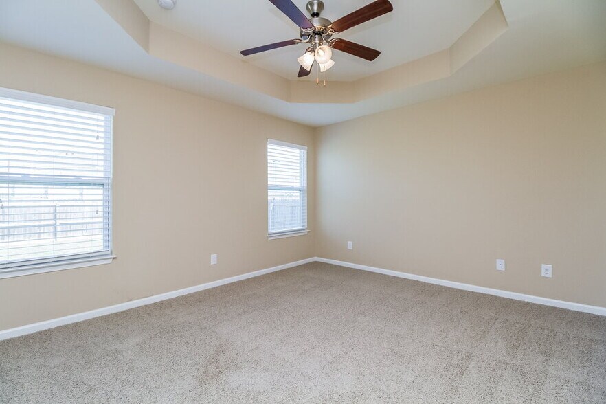 Building Photo - 8006 Alydar Ct