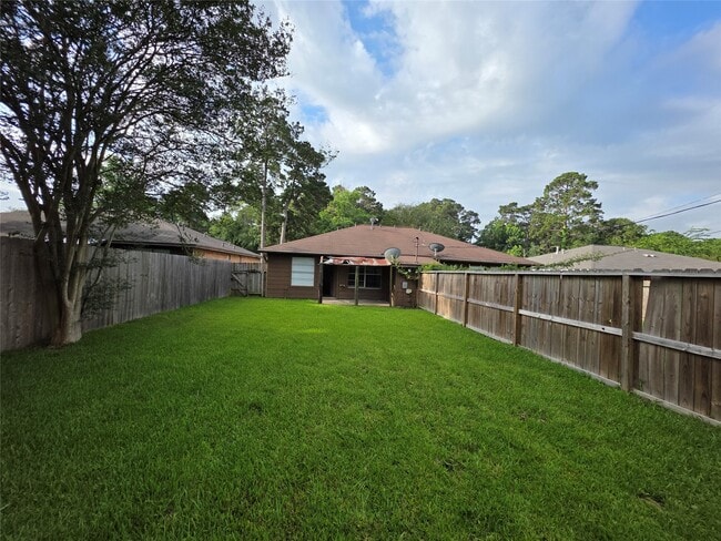 Building Photo - 1615 Hazelwood St