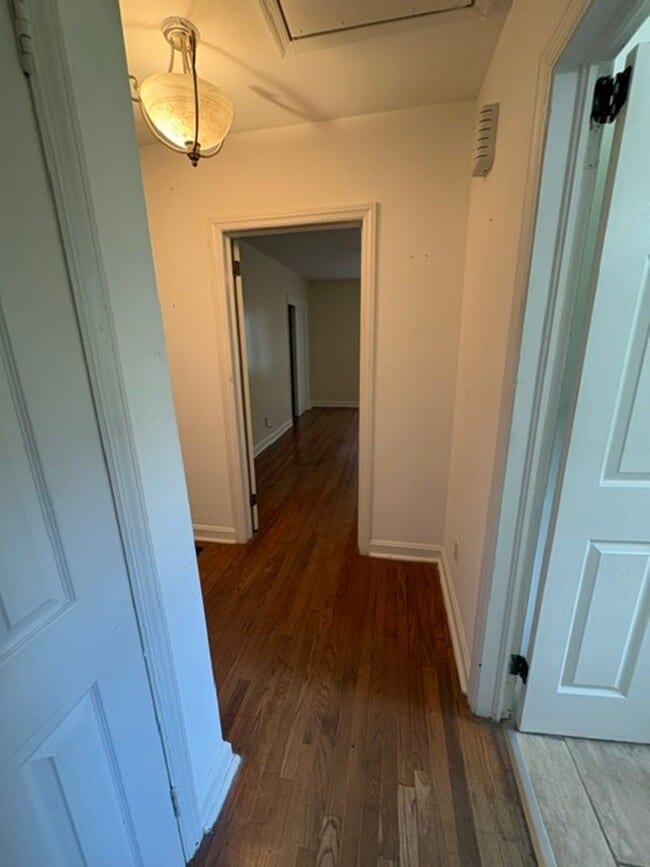 Building Photo - 271 Peachtree Cir