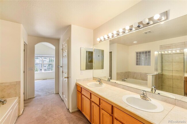 Building Photo - 9753 E Carolina Pl