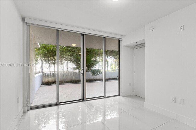 Building Photo - 6620 Indian Creek Dr