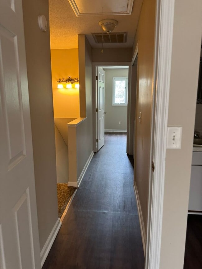 Building Photo - 3 Woodrum Pl