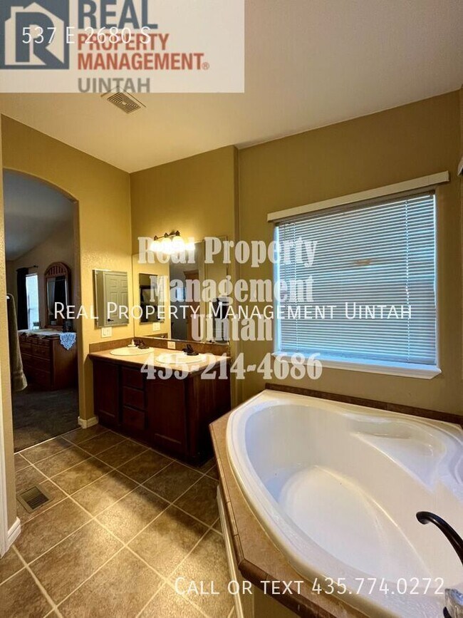 Building Photo - 537 E 2680 S