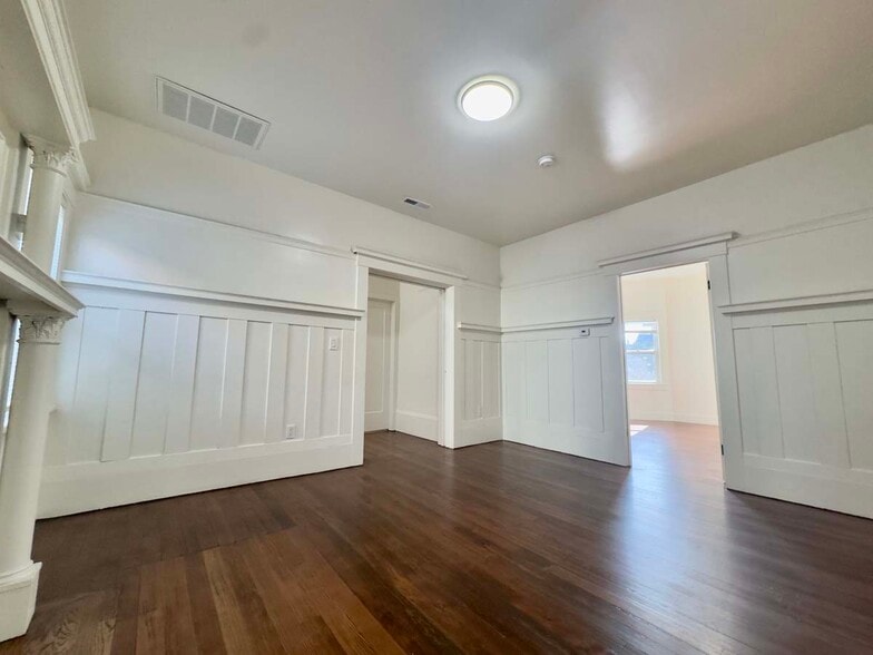 Building Photo - 1303 Adeline St