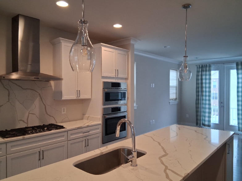 Building Photo - 5158 Ridgeview Retreat Dr