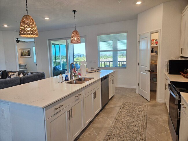 Building Photo - 12665 Radiance Ct