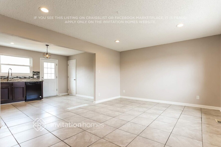 Building Photo - 5539 Yost Ct