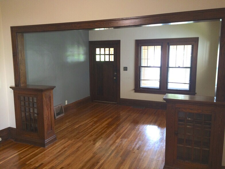 Building Photo - 277 Brimhall St