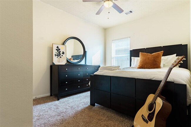 Building Photo - 7617 Topaz Way