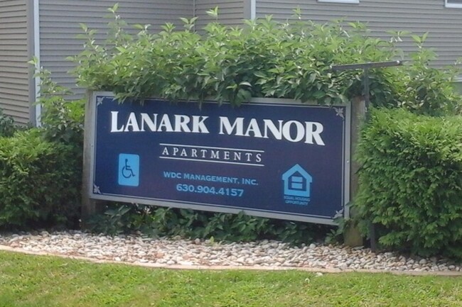 Primary Photo - Lanark Manor
