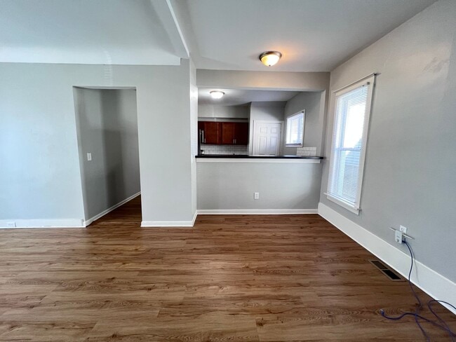 Building Photo - Updated 4-Bedroom Home!